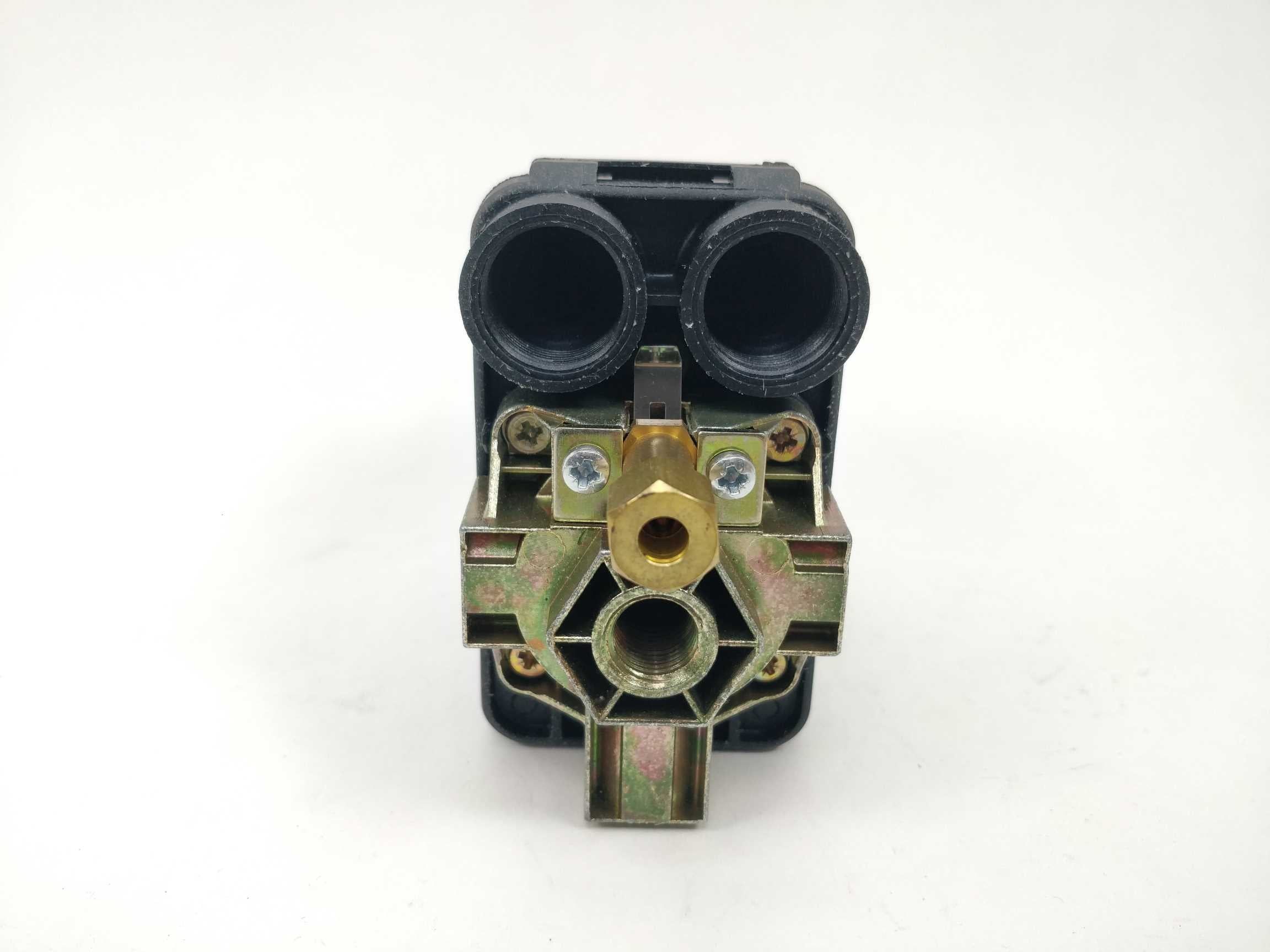 telemecanique-xmpr06c2433-presure-switch-xmpr06c2433_3.jpg TELEMECANIQUE XMPR06C2433 Presure Switch XMPR06C2433