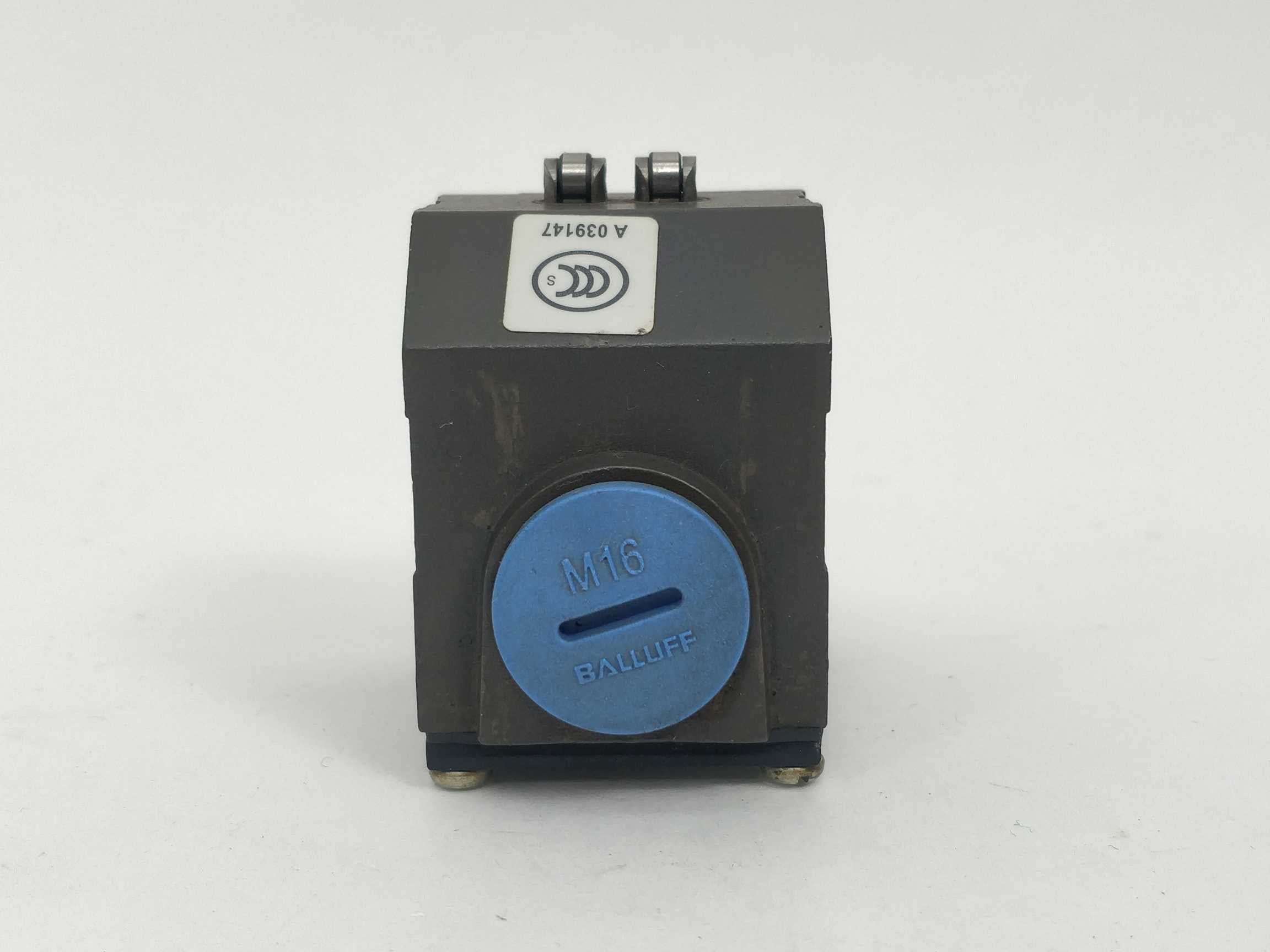 balluff-bns-819-b02-r08-40-13-switch_2.jpg BALLUFF BNS 819-B02-R08-40-13 Switch