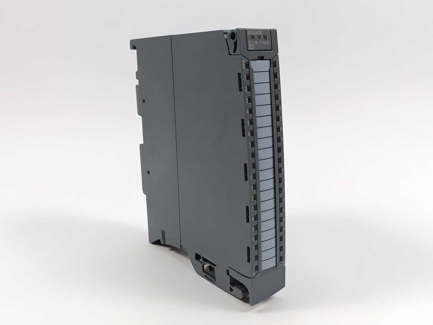 siemens-6es7521-1bl10-0aa0-simatic-s7-1500-digital-input-module_2.jpg Siemens 6ES7521-1BL10-0AA0 Simatic S7-1500 Digital input module