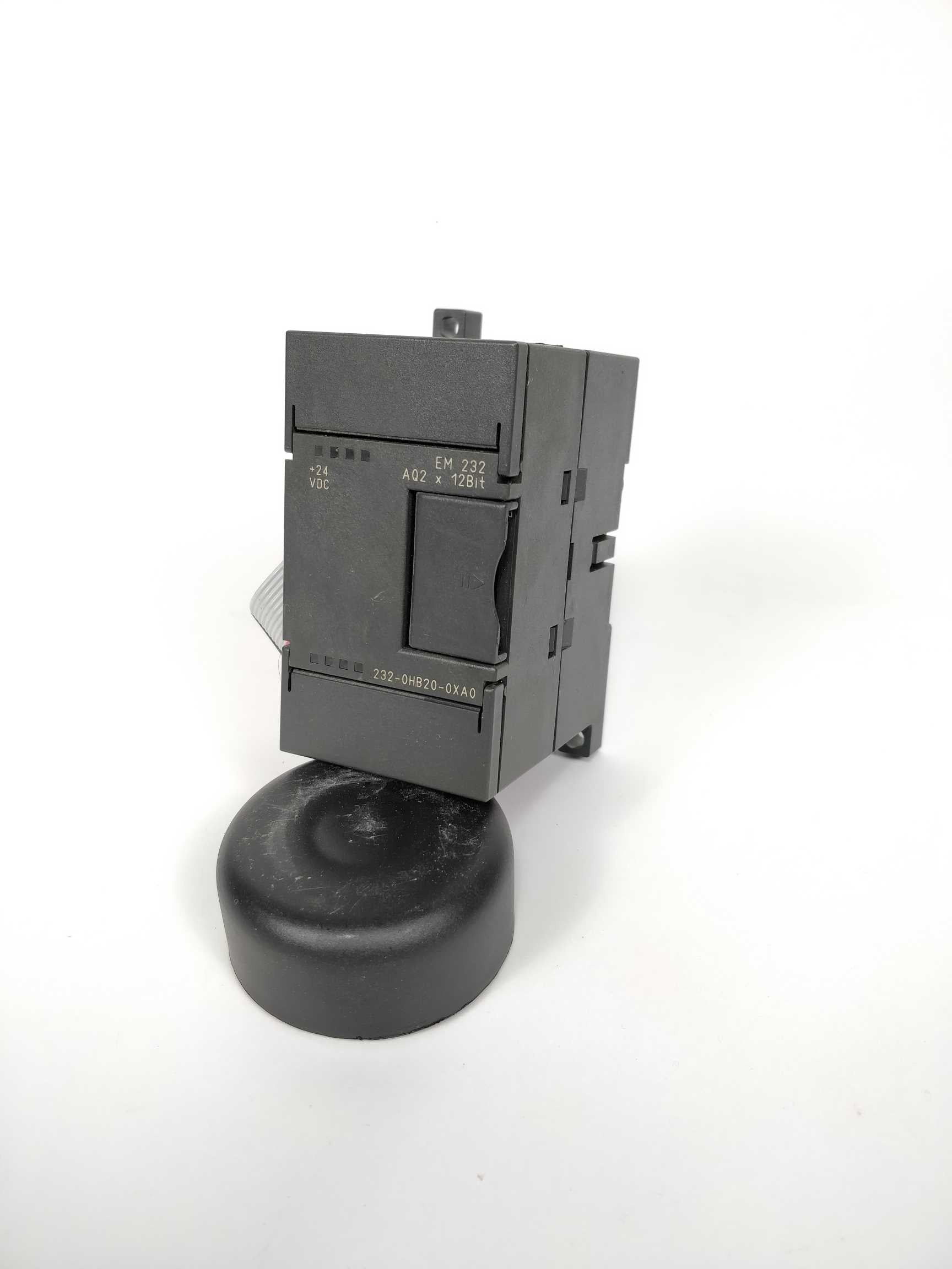 siemens-232-0hb20-0xa0-simatic-s7-200-analog-output-em-232_1.jpg Siemens 232-0HB20-0XA0 SIMATIC S7-200, Analog output EM 232 på udsalg