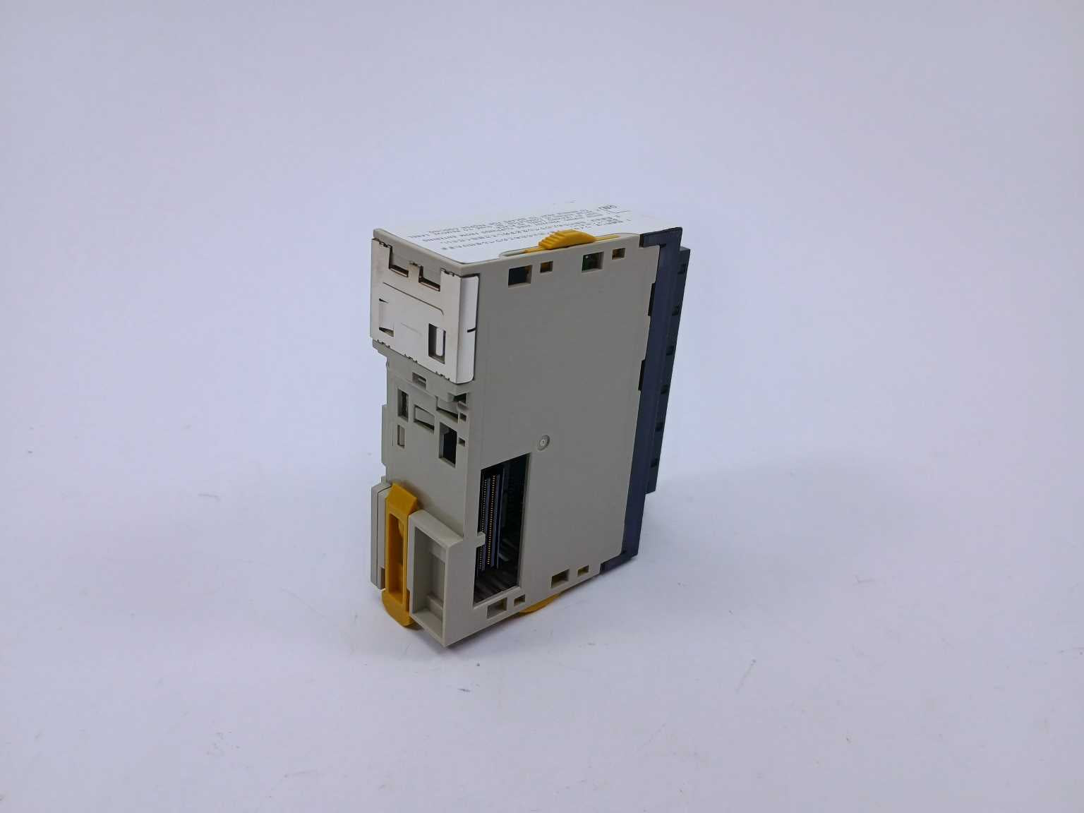 omron-cj1w-od211-digital-output-unit_1.jpg OMRON CJ1W-OD211 Digital Output Unit