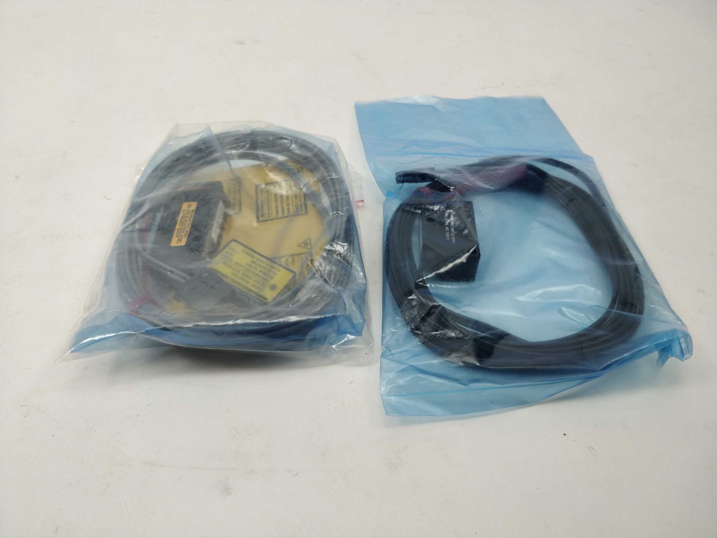 keyence-lv-h100-t-r-transmissive-sensors_3.jpg KEYENCE LV-H100 T & R Transmissive Sensors