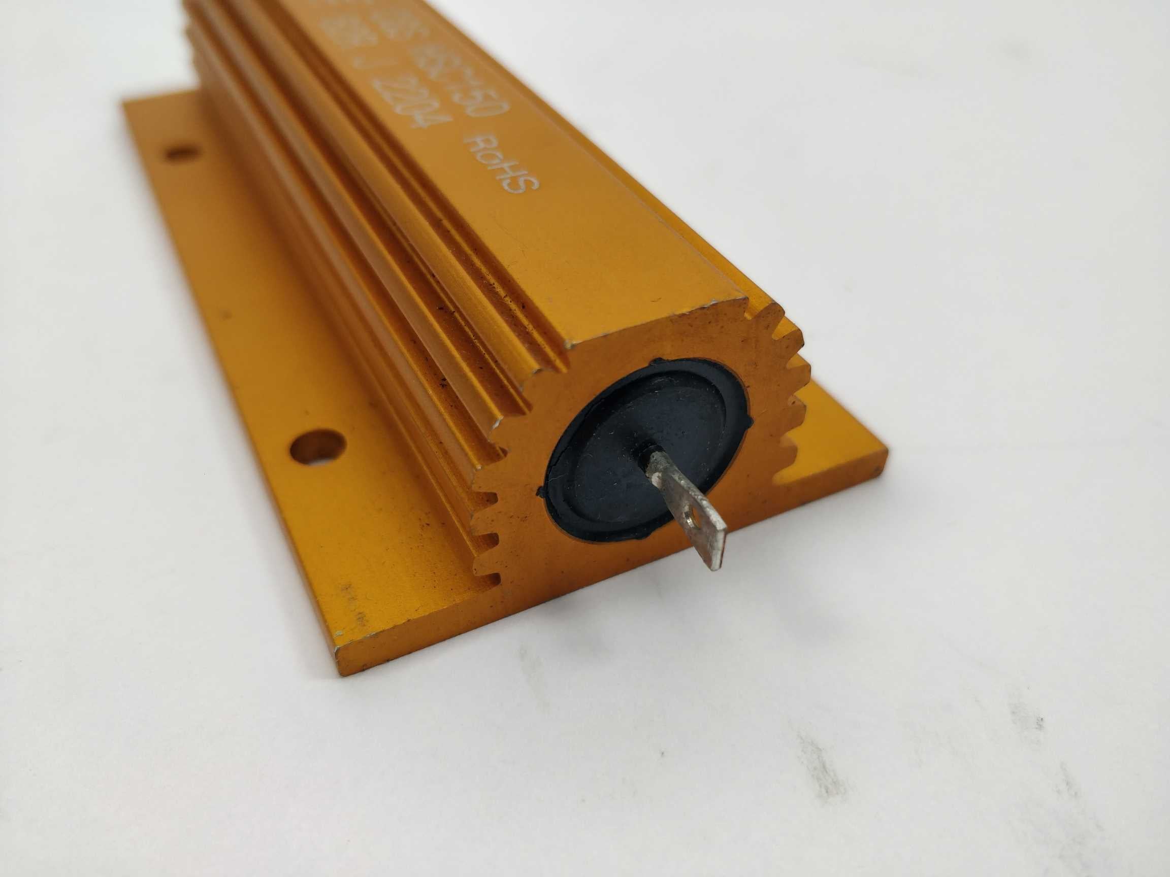 te-connectivity-cgs-hsc150-82r-j-2204-power-resistor-82ohm-4-pcs_1.jpg TE Connectivity CGS HSC150 82R J 2204 Power Resistor 82Ohm 4 Pcs.