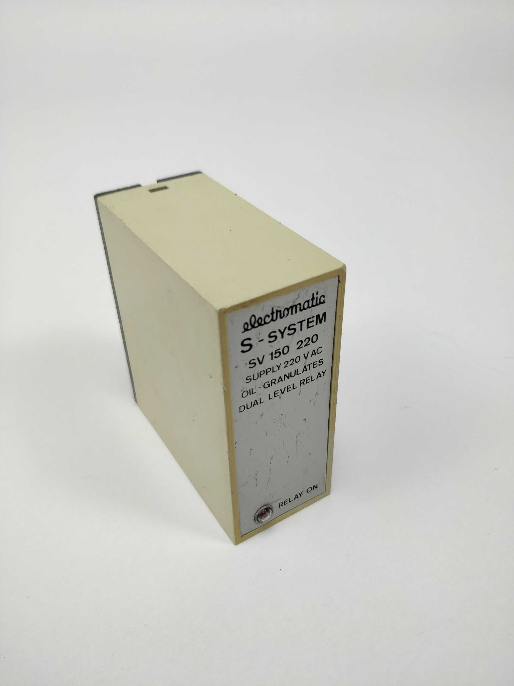 Electromatic SV 150 220 Oil Granulates Dual Level Relay Hot på udsalg