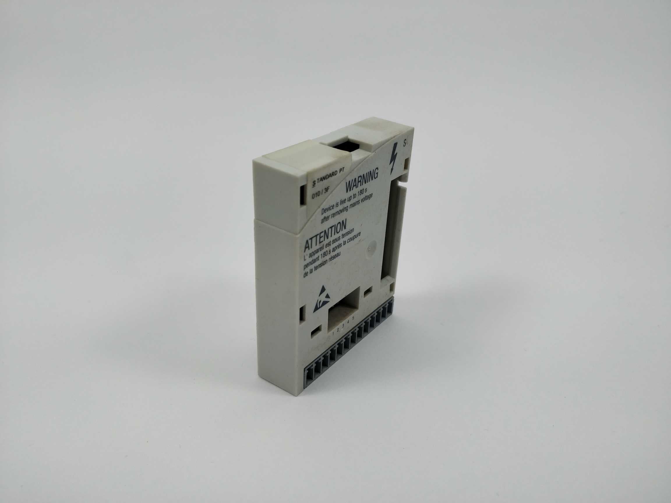 lenze-e82zafsc010-standard-i-o-pt-function-module-8200_1.jpg LENZE E82ZAFSC010 Standard I/O PT Function Module 8200