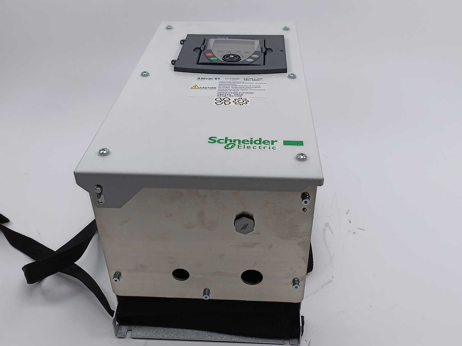 schneider-atv61wu22n4-2-2kw-3hp_3.jpg Schneider ATV61WU22N4 2.2kW - 3HP