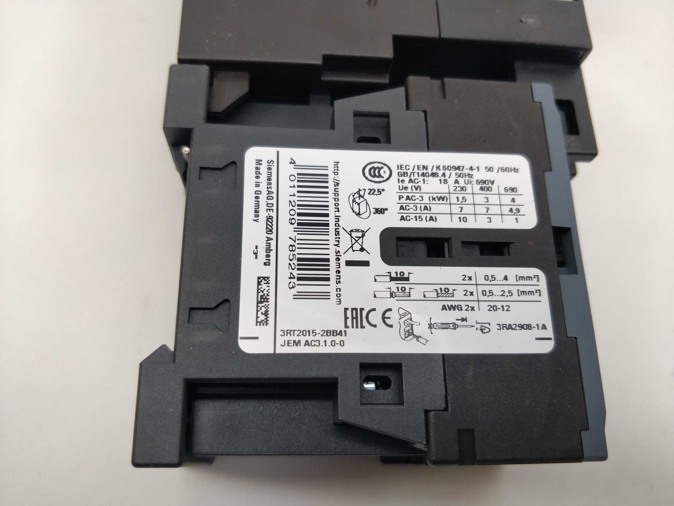 siemens-3ra2110-0ke15-1bb4-starter-combination_2.jpg Siemens 3RA2110-0KE15-1BB4 Starter Combination
