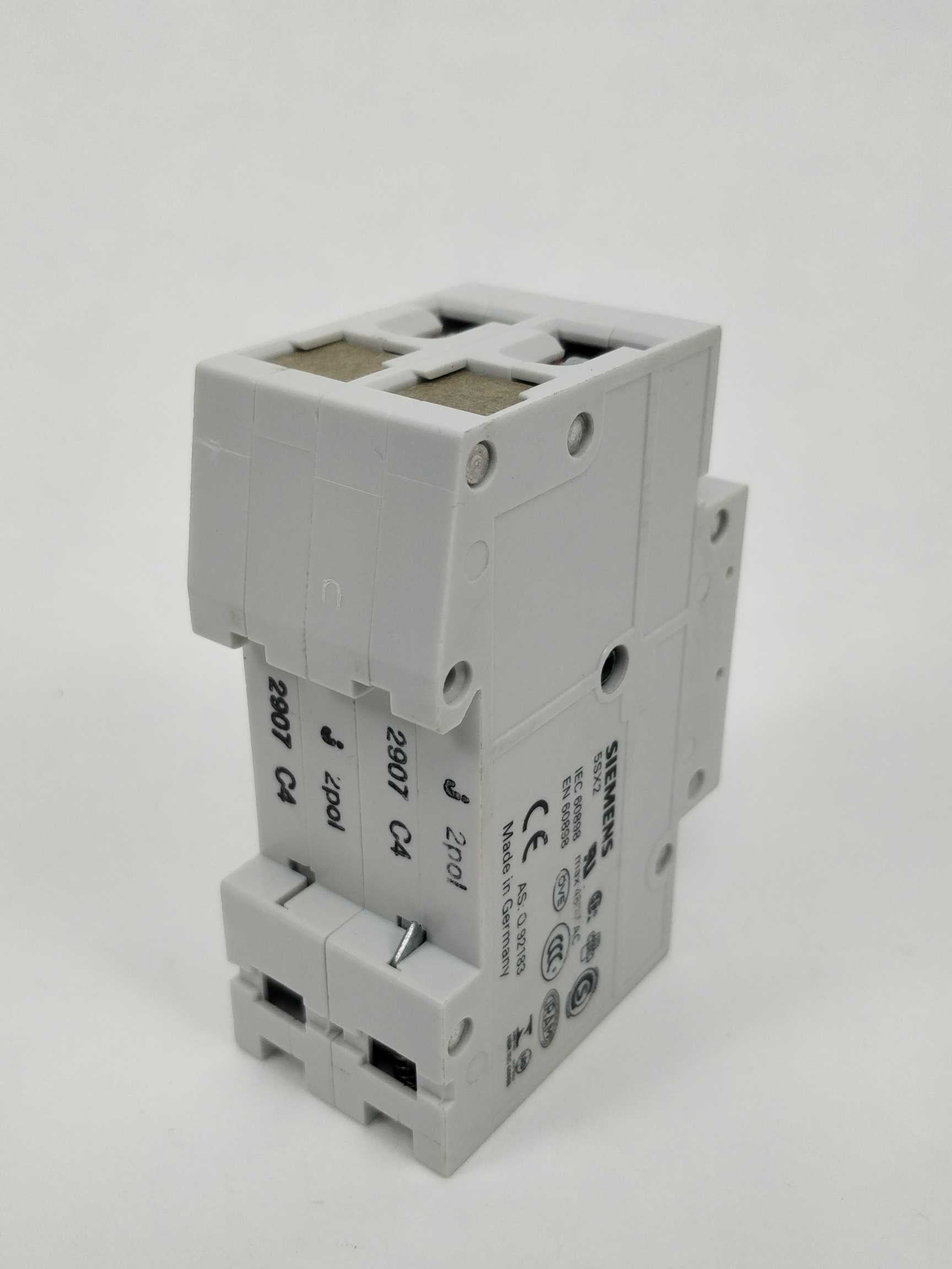 siemens-5sx2204-7-circuit-breaker-t55_1.jpg Siemens 5SX2204-7 Circuit Breaker T55