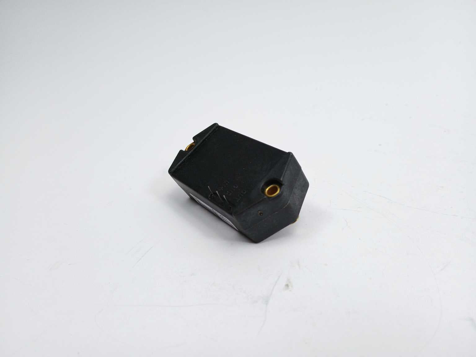 honeywell-142pc15a-industrial-pressure-sensor_2.jpg Honeywell 142PC15A Industrial Pressure Sensor