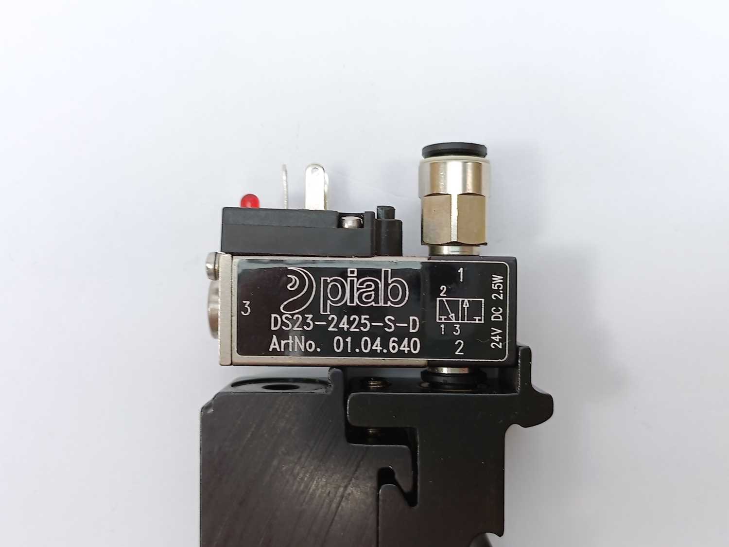 piab-01-04-640-ds23-2425-s-d-w-p3010-module-qr-001_3.jpg Piab 01.04.640 DS23-2425-S-D w/ P3010 MODULE QR/001
