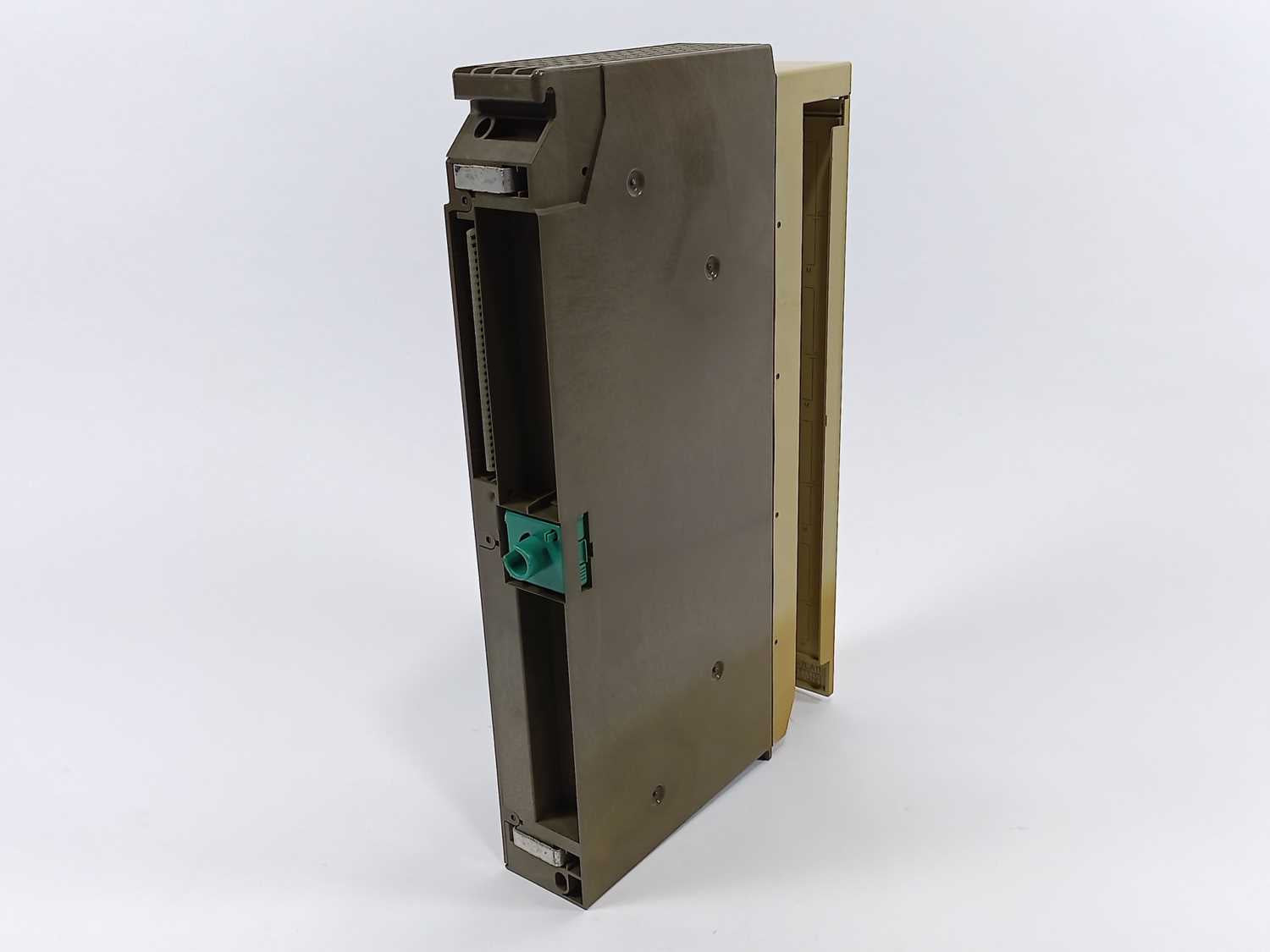 Siemens 6ES5454-7LA11 SIMATIC S5, Digital Output Module