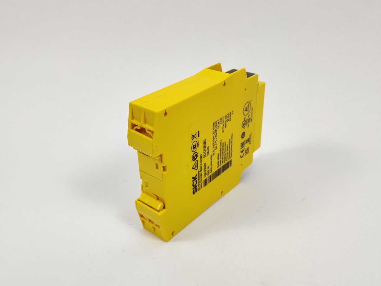 sick-1043783-fx3-cpu000000-safety-controller_2.jpg SICK 1043783 FX3-CPU000000 Safety Controller