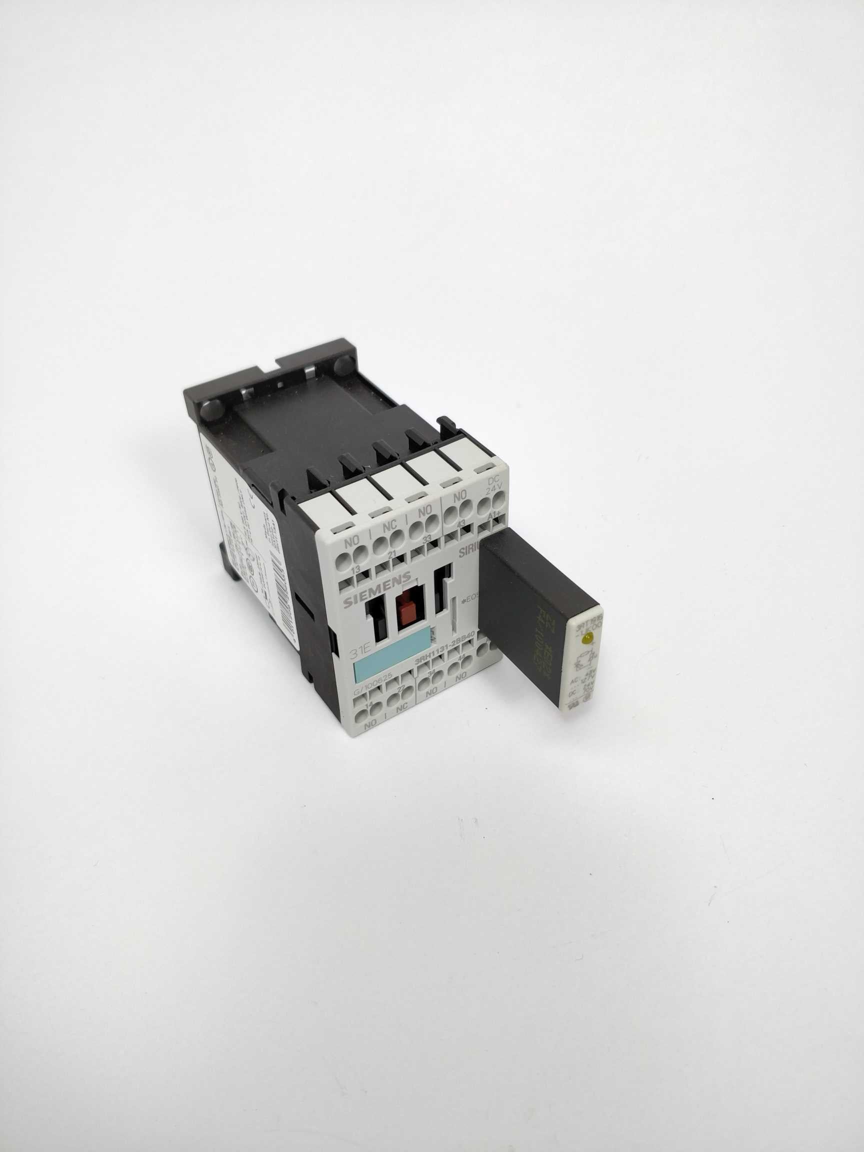 siemens-3rh1131-2bb40-with-3rt1916-1jk00_0.jpg Siemens 3RH1131-2BB40 With 3RT1916-1JK00