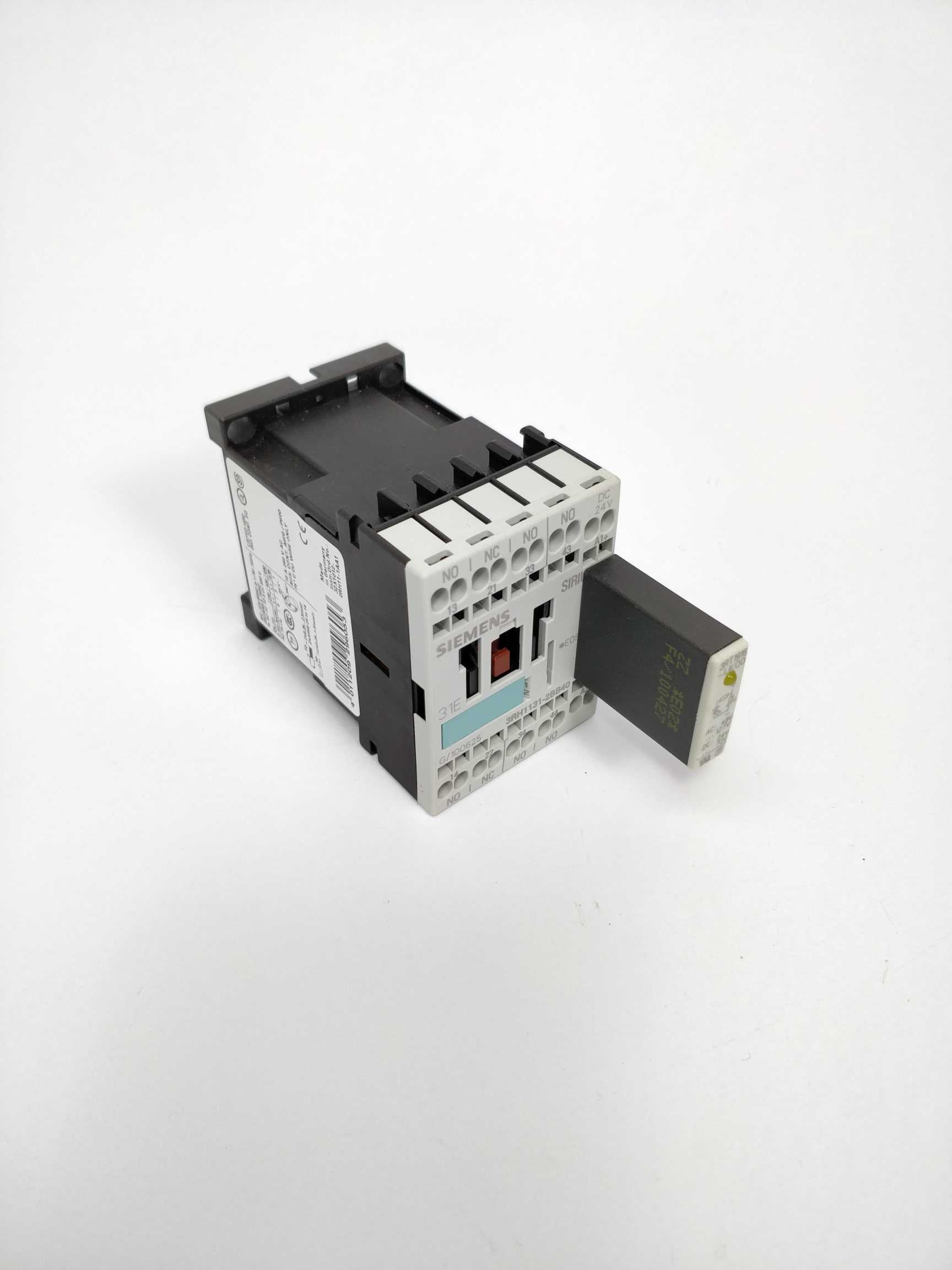 siemens-3rh1131-2bb40-with-3rt1916-1jk00_1.jpg Siemens 3RH1131-2BB40 With 3RT1916-1JK00