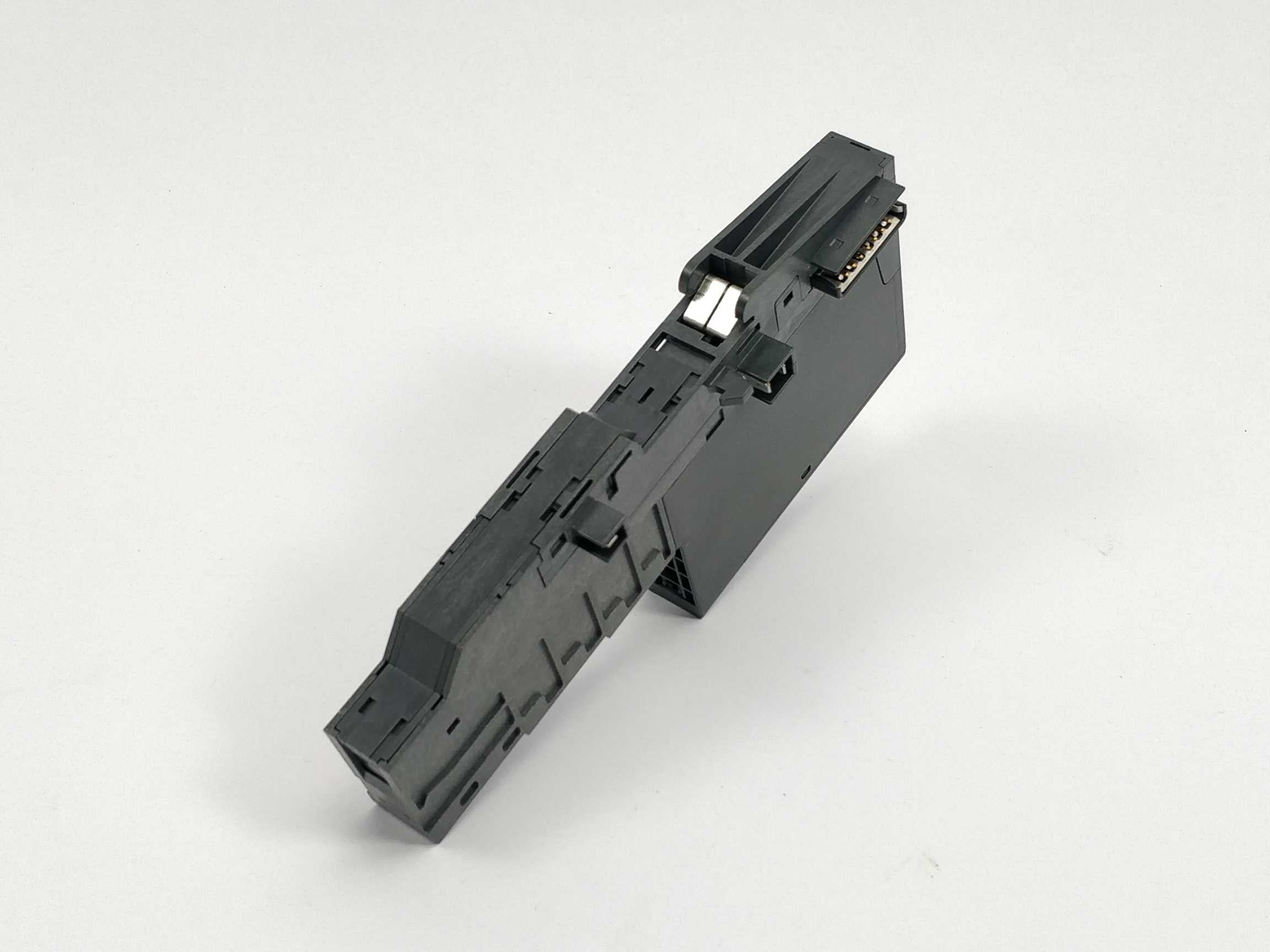 siemens-6es7131-4bd00-0ab0-with-6es7193-4ca40-0aa0_1.jpg Siemens 6ES7131-4BD00-0AB0 With 6ES7193-4CA40-0AA0