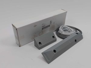 Siemens S54536-F104-A200 MK-2400-S2 Magnet Contact